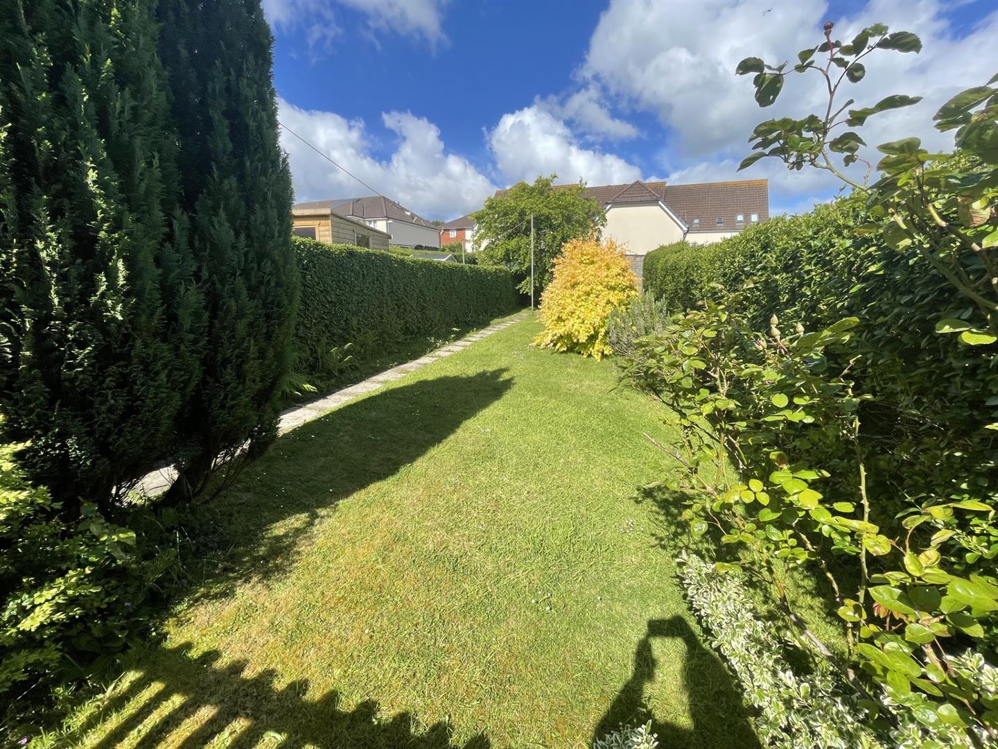 North Road, Loughor, Swansea, SA4 6QE